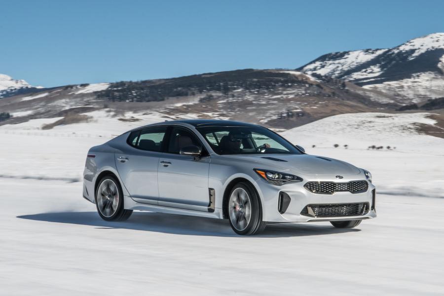  Kia Stinger GT AWD (CK) 2017 года  (NA) (фото 30 из 42)